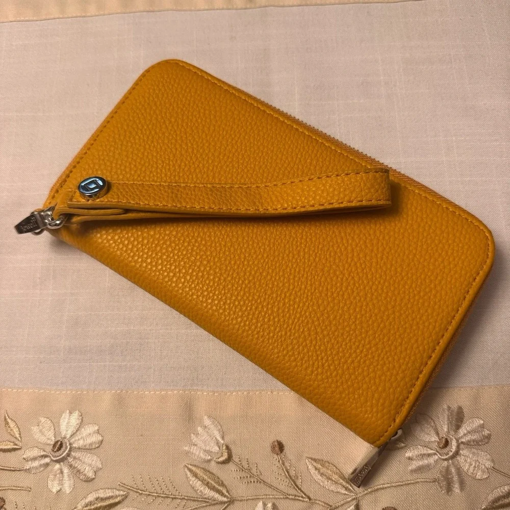 Thirty-One All About The Benjamins Wallet Honey Yellow Zip Wristlet Set